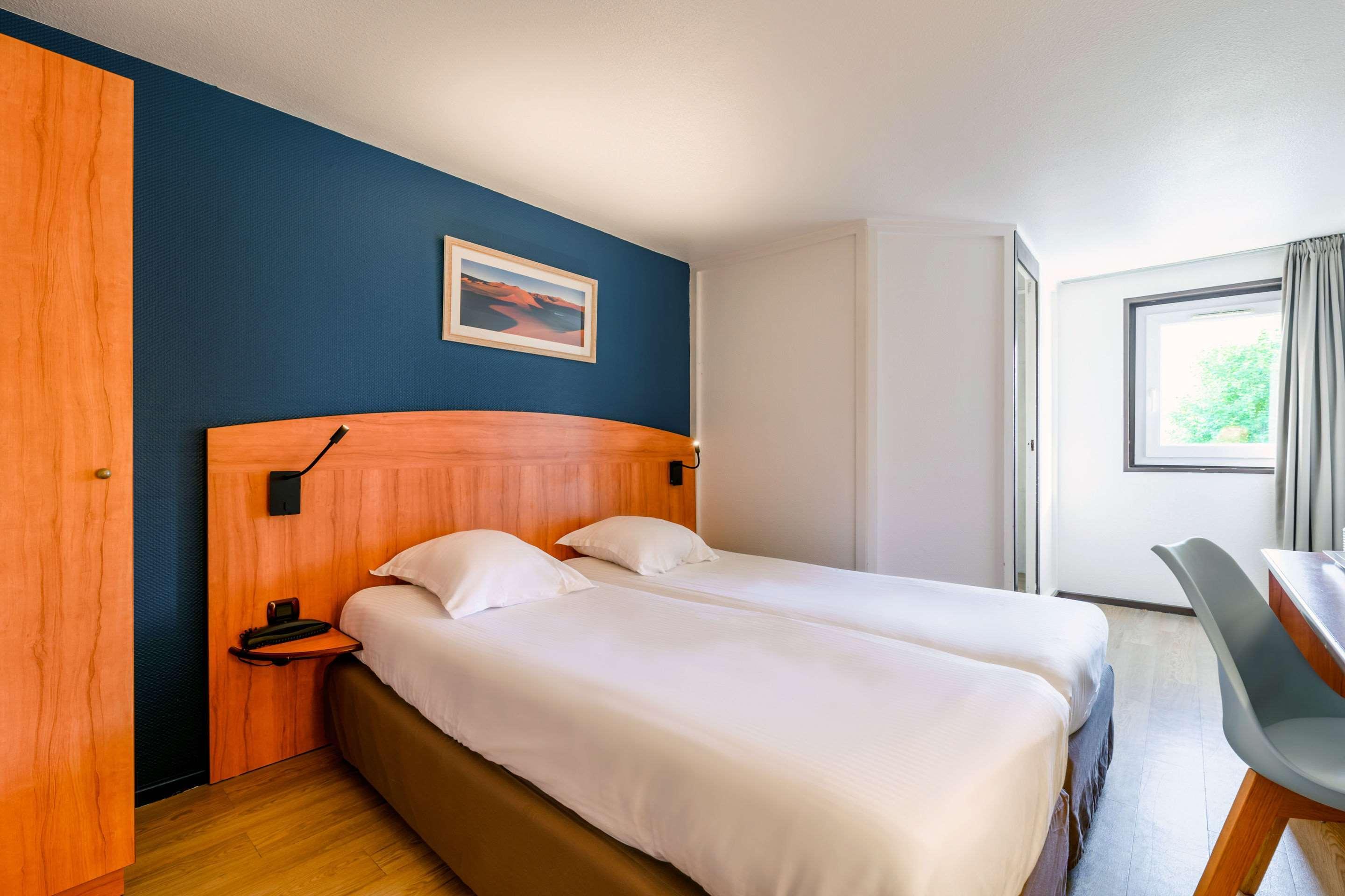Comfort Hotel Évreux Exterior foto