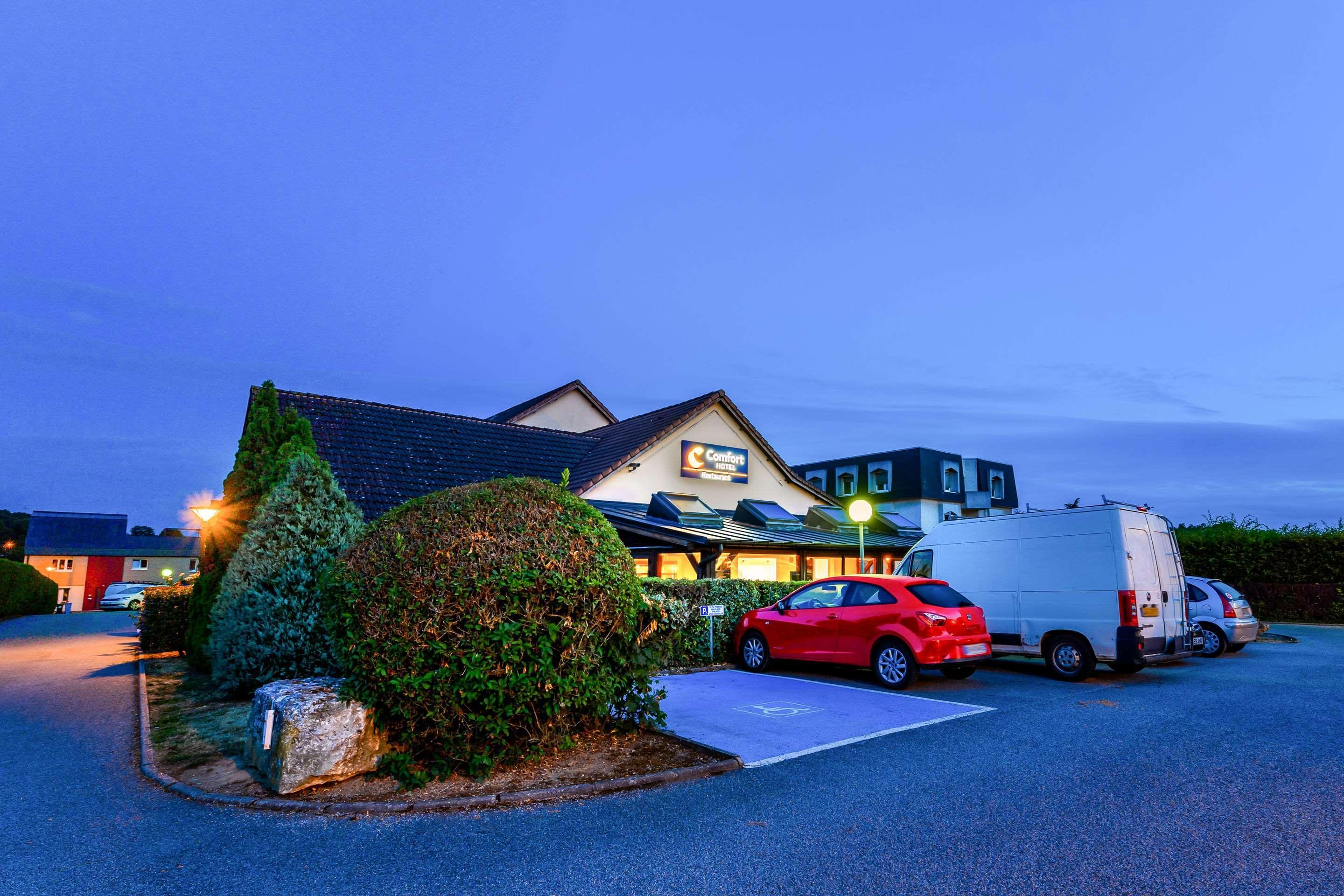 Comfort Hotel Évreux Exterior foto